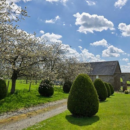 Le Manoir De La Besliere - Gite Et Chambres D'Hotes Folligny Buitenkant foto