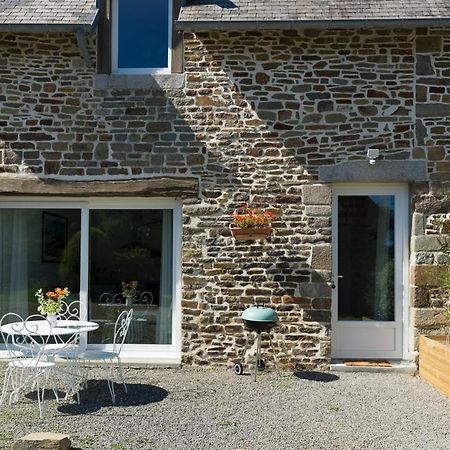 Le Manoir De La Besliere - Gite Et Chambres D'Hotes Folligny Buitenkant foto
