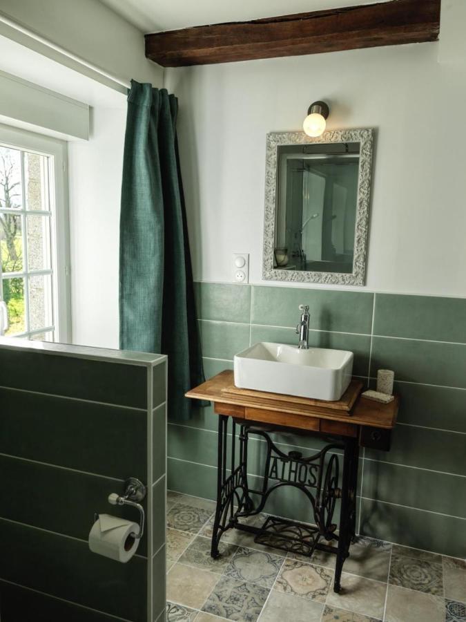 Le Manoir De La Besliere - Gite Et Chambres D'Hotes Folligny Buitenkant foto